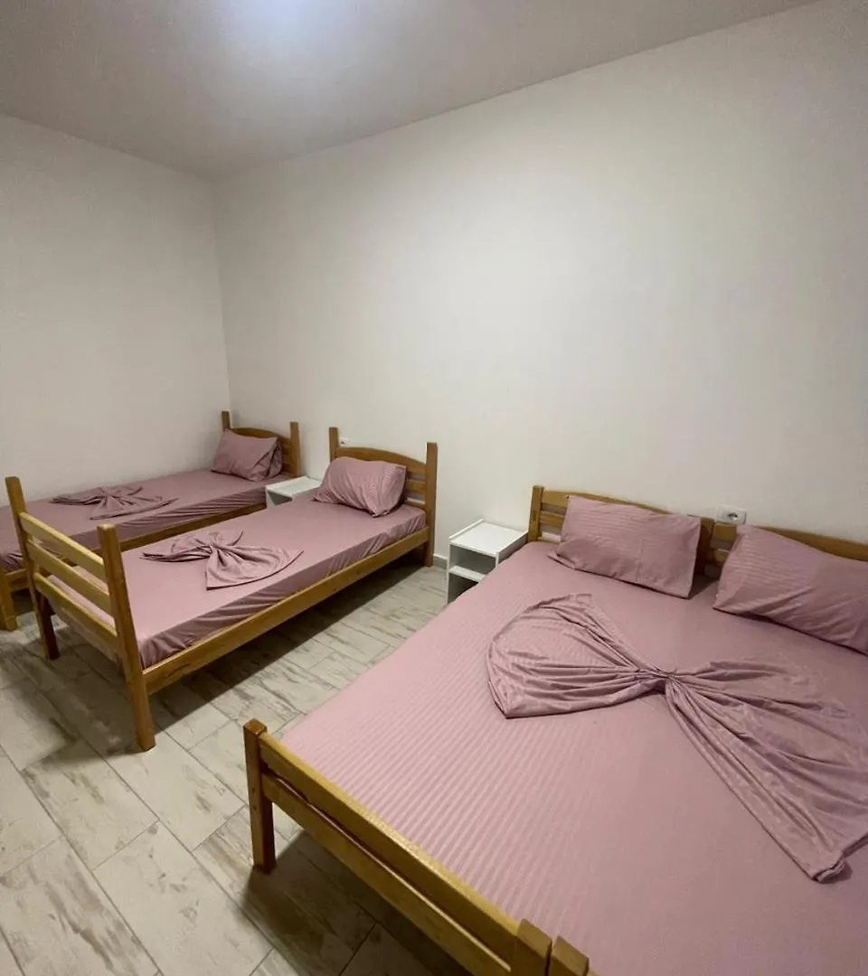 Apartment Ferienwohnung Banes Me Qera Sakes
